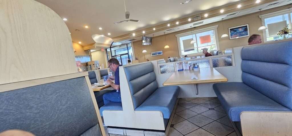 Angelo’s Avenue Grille banner