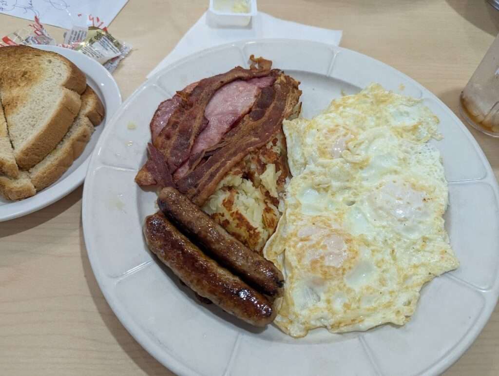 Angelo’s Avenue Grille photo 4